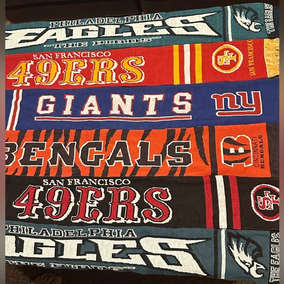 NFL™️Official GameDay Knit Scarves 🧣🏈🍁 - Picture 7 of 8